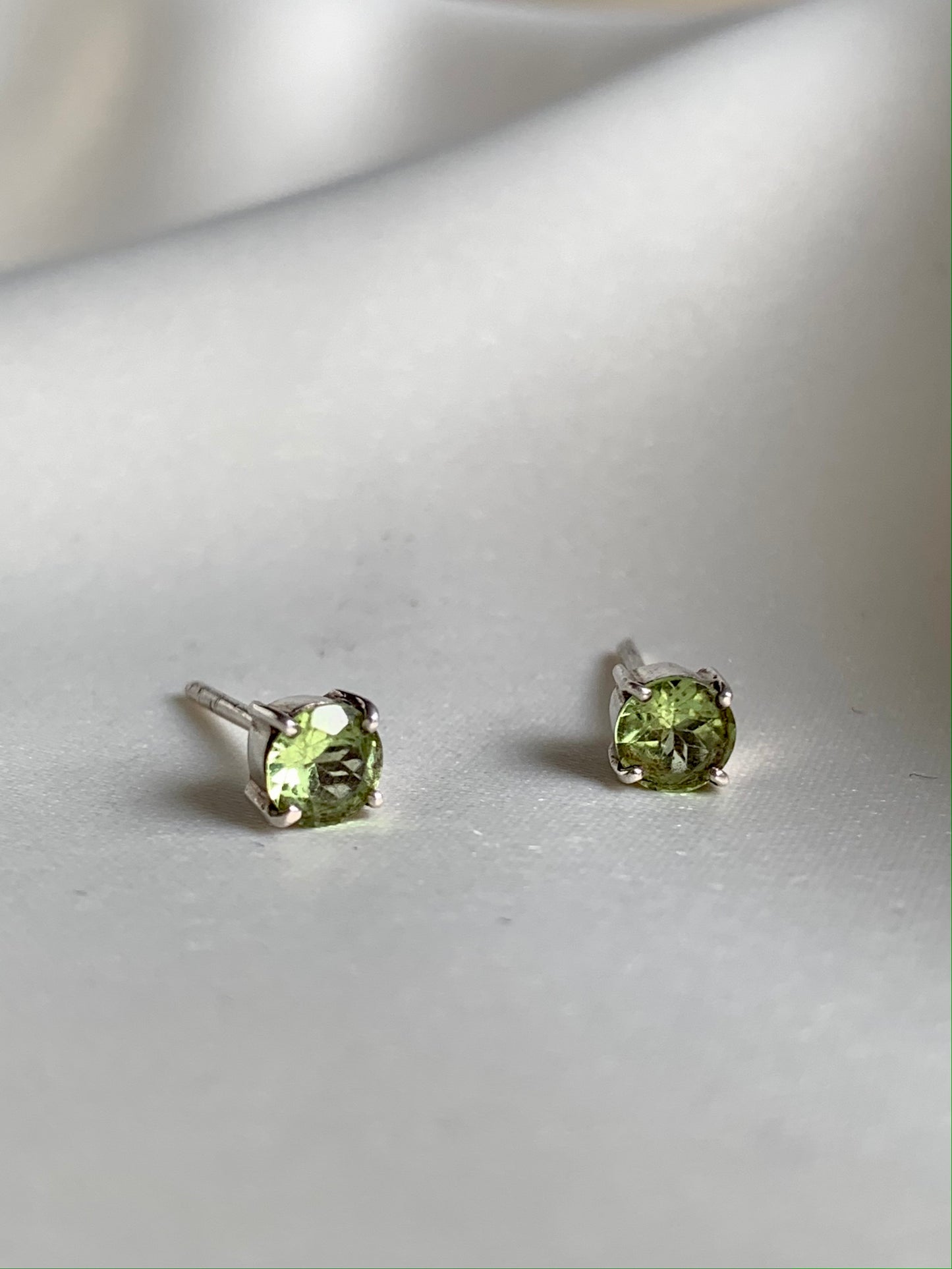 Round Peridot Studs