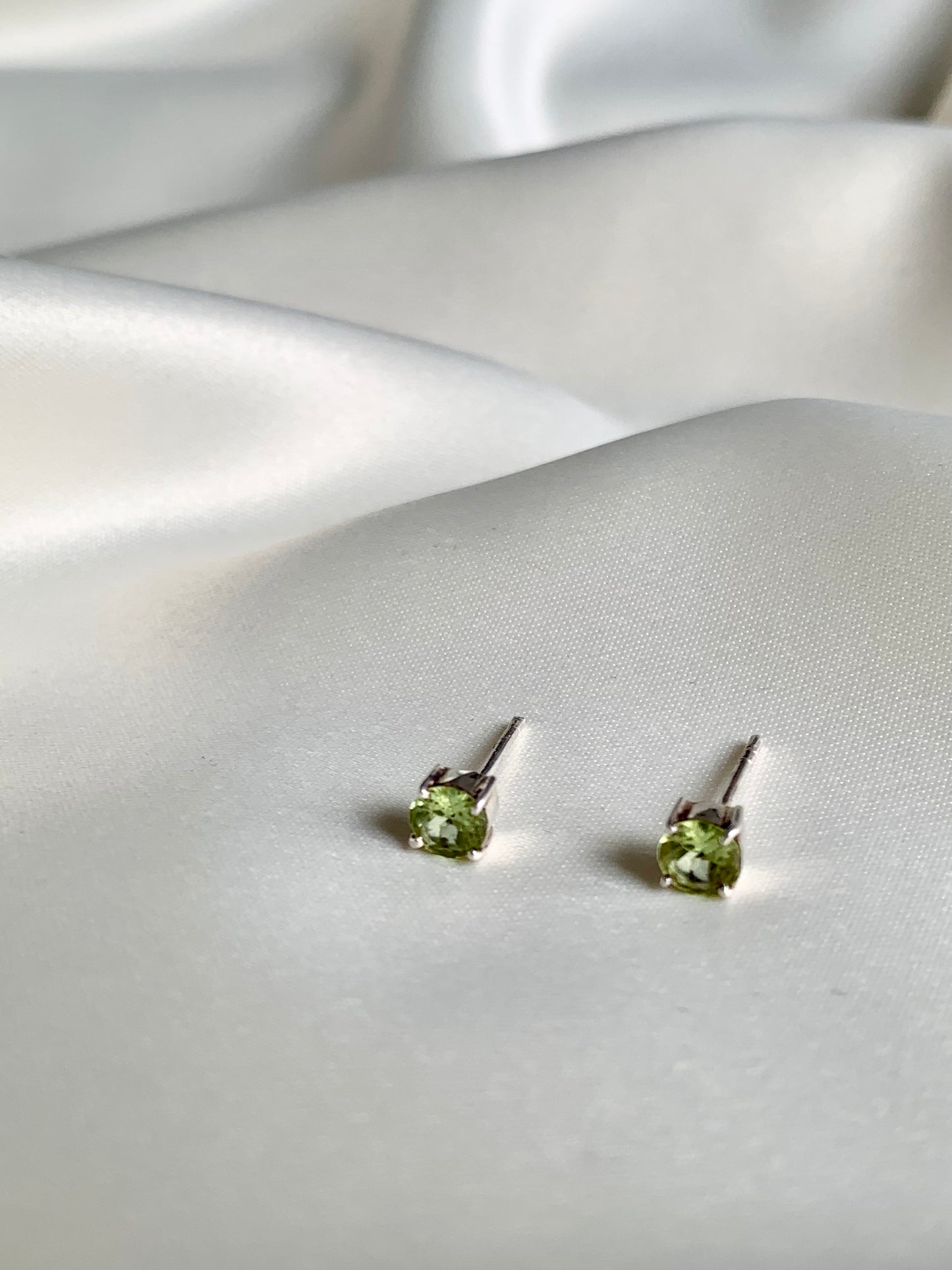 Round Peridot Studs