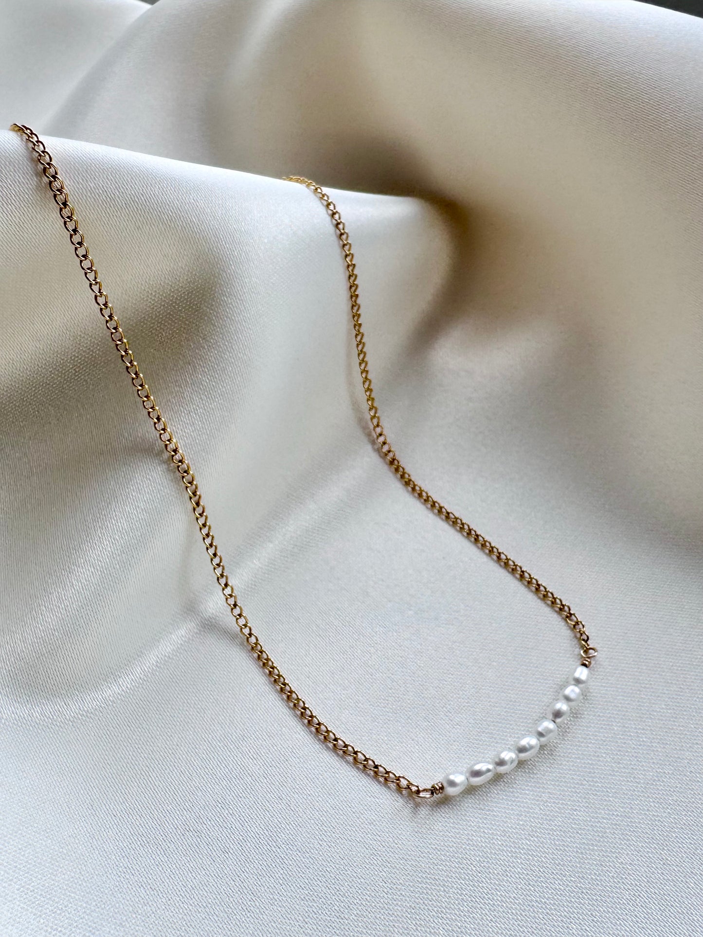 Pearl Bar Necklace