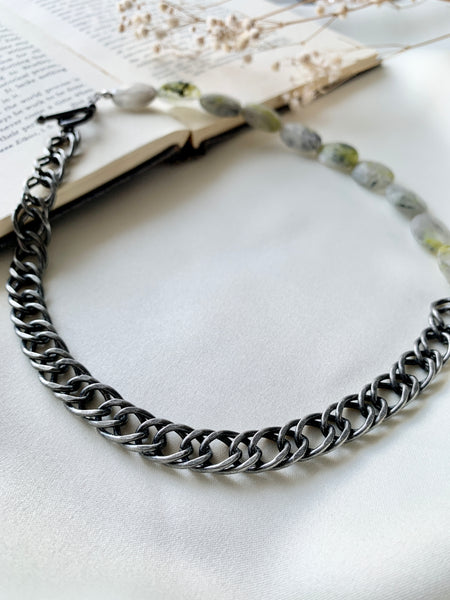 Asymmetric Agate Curb Chain Necklace